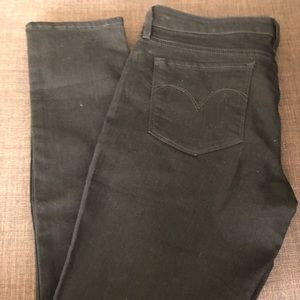 Black Levi’s Jeans